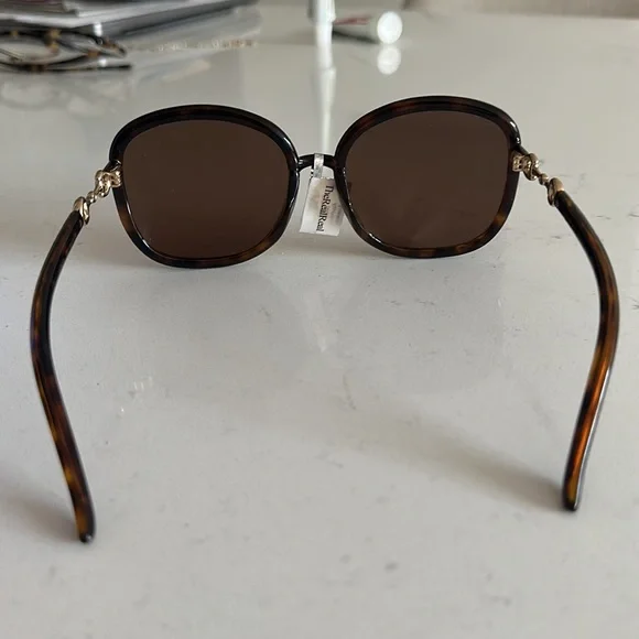 Gucci horsebit sunglasses women’s ***tags have been removed***